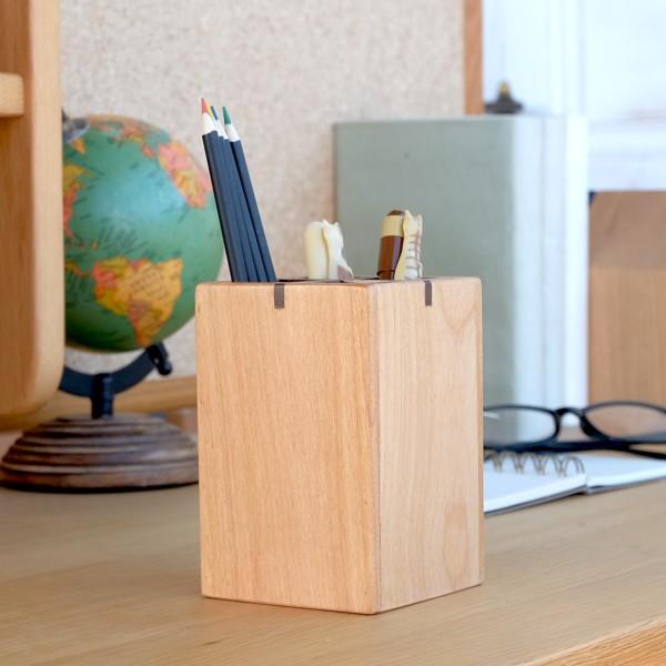ペン立て 木製 おしゃれ 北欧 四角形 卓上 デコラ ペンスタンド スクエアタイプ Isseiki 101 016 家具インテリア Denzo 通販 Yahoo ショッピング