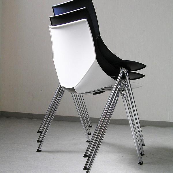 イタリア家具　椅子　チェア　4脚　美品 椅子 スタッキングチェア 4脚セット イタリア製 : 家具インテリア