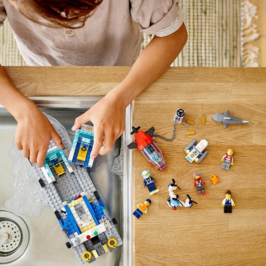 LEGO 【並行輸入品】LEGO City Police Patrol Boat 60277 Building Kit