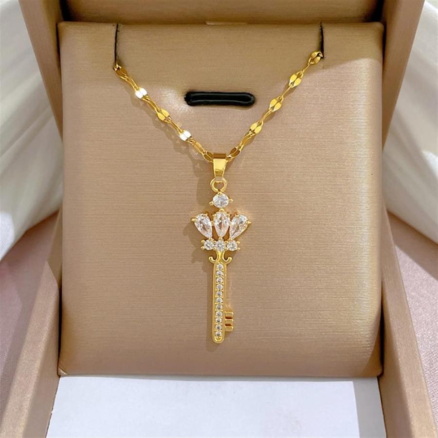 【並行輸入品】AHAFEI Fashion Luxury Scepter Crown Pendant Necklace for Women Charmの画像