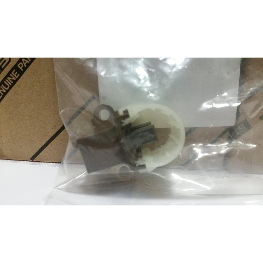 並行輸入品】 トヨタ純正サイオンオルタネーターブラシホルダー OEM