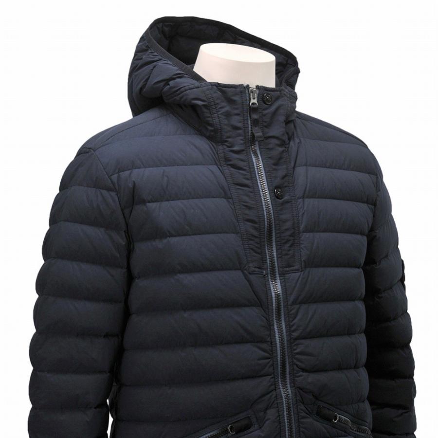 ストーンアイランド Stone Island メンズ ダウンジャケット しわ ストレッチナイロン 薄手 フード付 ブルーネイビー 国内正規品 Men S メンズブランドでらでら公式shop 通販 Yahoo ショッピング