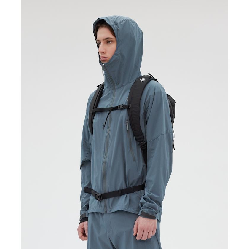 公式 デサント エアロストリームバッグパックM 容量約20L メンズ レディース 撥水 再帰反射 リュック DOAXJA31 24SS