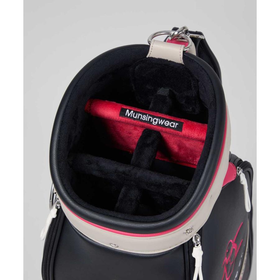 Munsingwear（マンシングウェア） 公式 合皮素材ペンギン刺繍キャディ