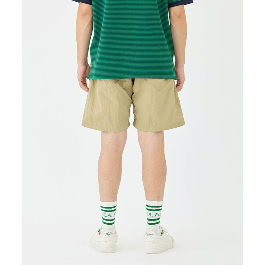 マンシングウェア　ゴルフハーフパンツ ロゴ飛び柄 サッカー素材 マンシングウェア] ゴルフハーフパンツ ロゴ飛び柄 サッカー素材