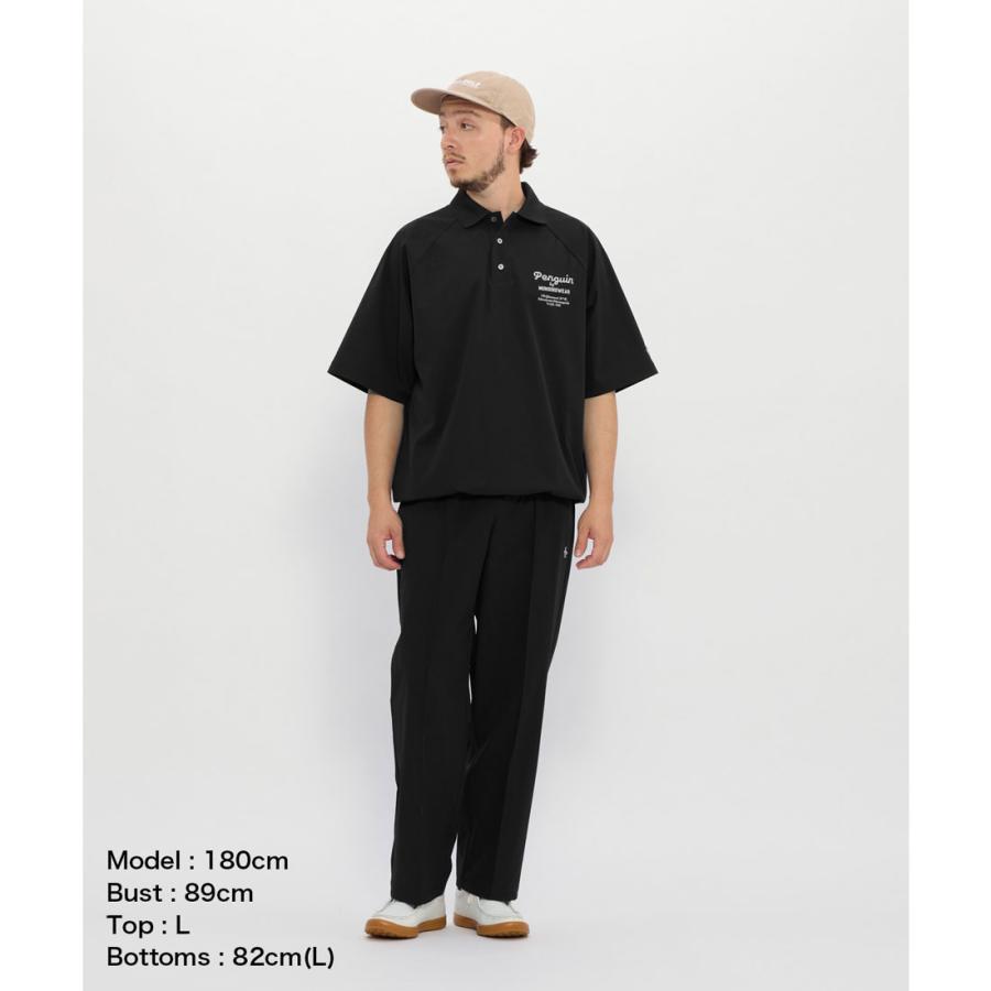 超美品マンシングウェア　総柄　ゴルフ半袖ワンピース　 M ペンギン　ハーフジップ 超美品マンシングウェア 総柄 ゴルフ半袖ワンピース M ペンギン ハーフ