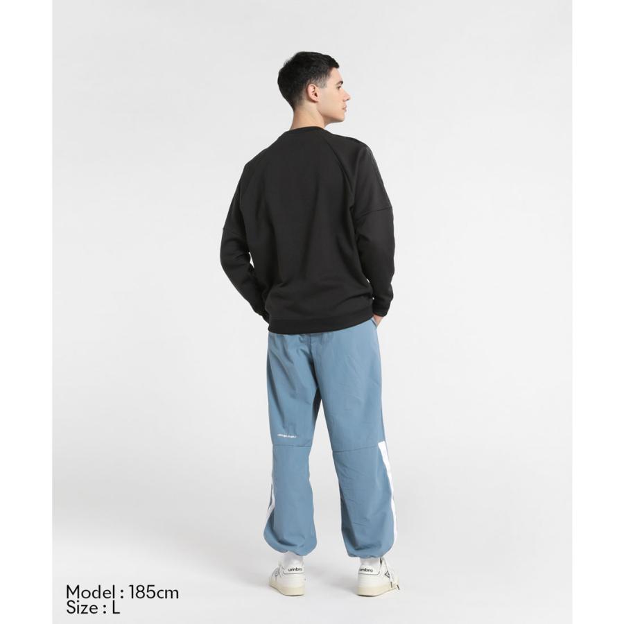 umbro（アンブロ） 公式 AWAY DAYS クルーネックスウェットトップ