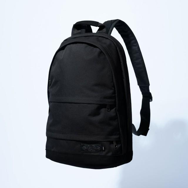 きれい PADDED PAK'RのEASTPAKコラボ ディパック THE DAY PACK by