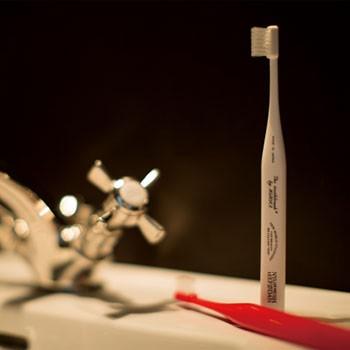 3本セットで100円OFF THE TOOTHBRUSH by MISOKA 自立する 歯ブラシ 歯磨き 3本セット RED/WHITE/NAVY｜designers-labo-jp｜05