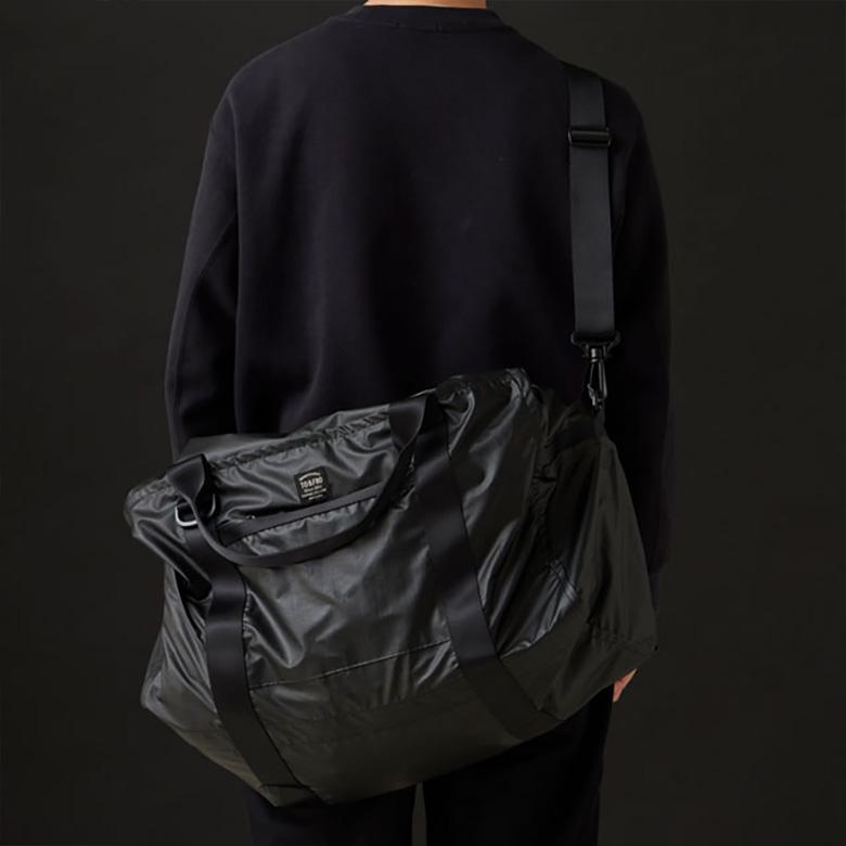 TO＆FRO レザー見え 軽量ボストンバッグ パッカブル 37L ブラック 旅行カバン 日本製 BOSTONBAG　Synthetic Leather｜designers-labo-jp｜05