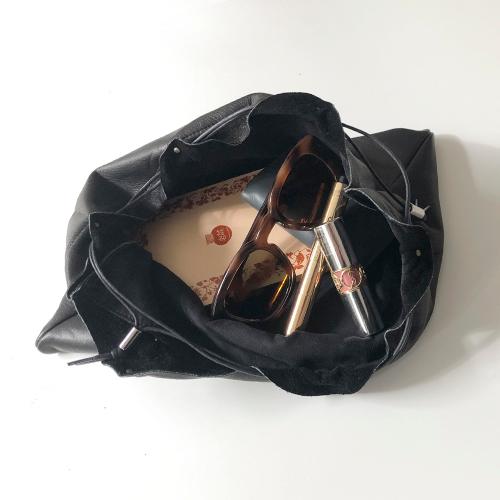 Relief Object A-POUCH レザーバッグ　未使用品 Relief Object リリーフ・オブジェクト クラッチバッグ