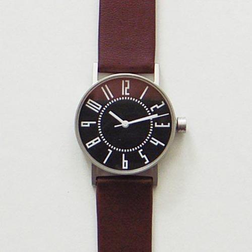 腕時計 札幌駅時計 Eki Watch エキウォッチ 黒 30mm ブラック 革ベルト 五十嵐威暢 北海道 腕時計 北欧 おしゃれ ペア ウォッチ お土産 2122000000045 Designshop 通販 Yahoo ショッピング