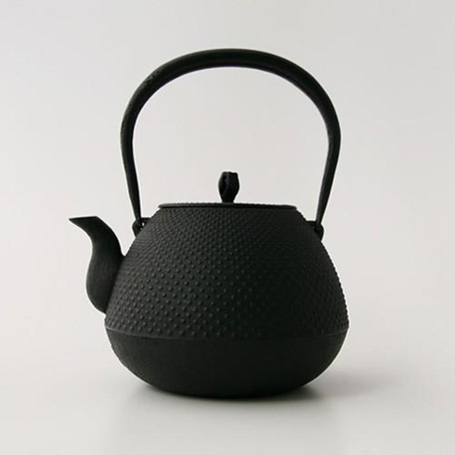 鉄瓶（やかん）　アンティーク　南部製鉄 鉄瓶 南部鉄器 やかん 釜定 秋の実 あられ 1.4L 白湯 直火 IH対応