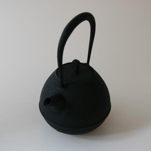 鉄瓶 南部鉄器 やかん 空間鋳造 Egg 大 黒 0.7L 白湯 直火 IH対応