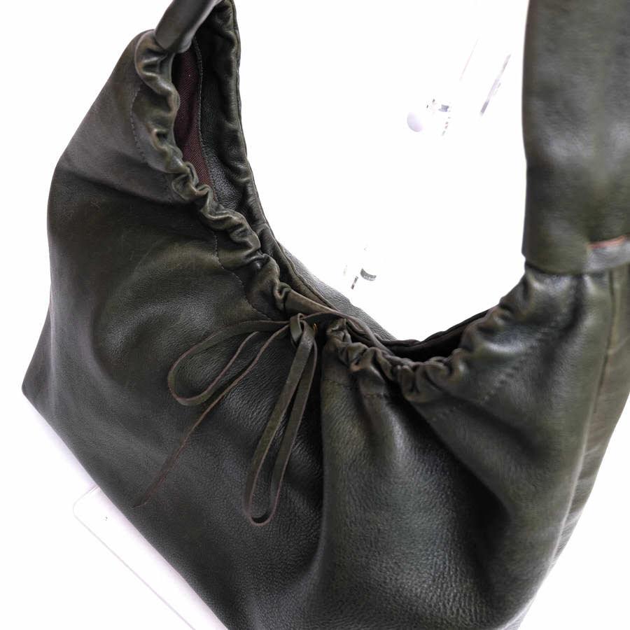 IL BISONTE（イルビゾンテ） ショルダーバッグ 牛革 ホーボーバッグ