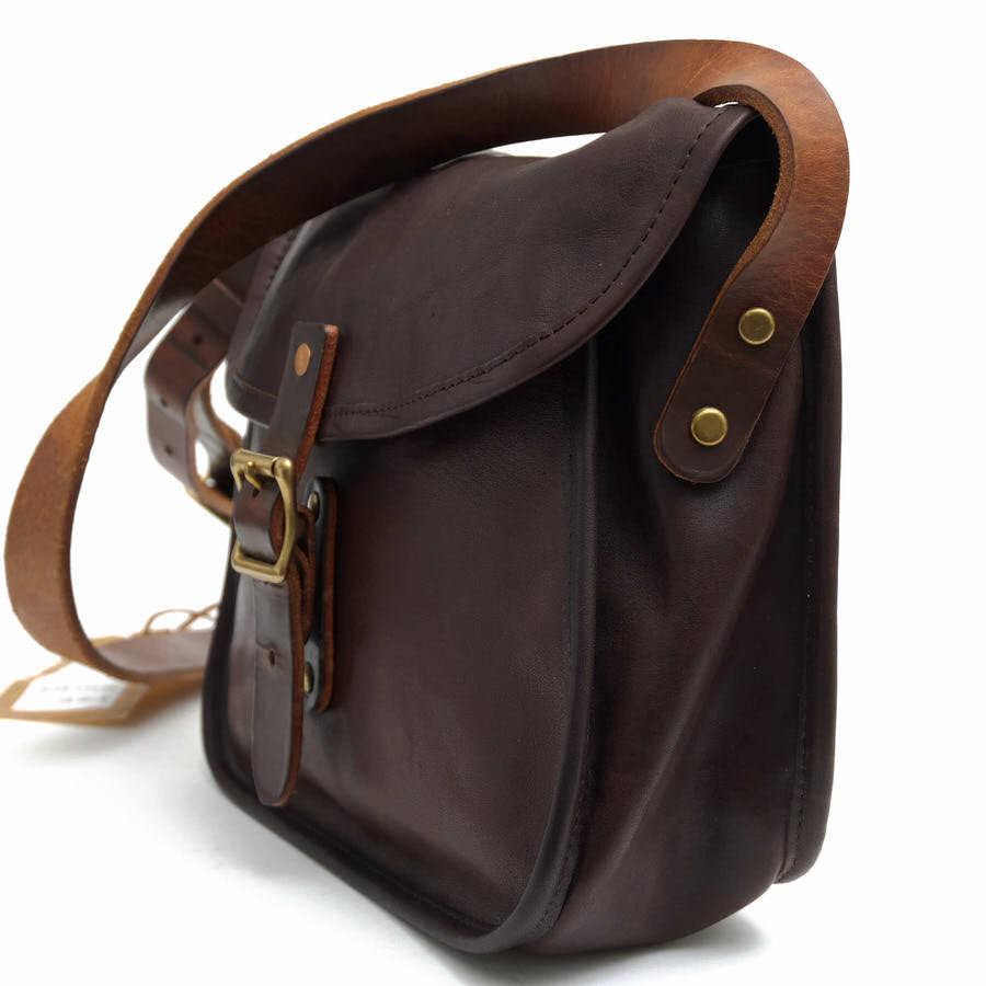 SLOW スロウ ショルダーバッグ 306S22D rubono cartridge shoulder bag S ルボーノ カートリッジショルダー 栃木レザー 牛革 フラップ式 メッセンジャーバッグ :d1485:Desir 店 通販 LONOロノヴィンテージボタンハンドバッグ新品タグ付き31,500円