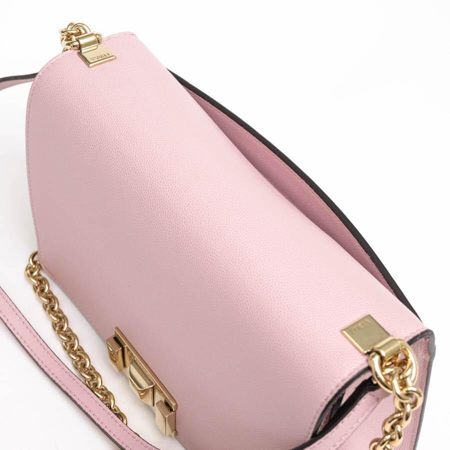 ○フルラ FURLA 牛床革 ラミネート加工 ショルダーバッグ F7791 285028 MIMI MINI CROSSBODY ミミ ミニ クロスボディバッグ フラッ 中古 FURLA（フルラ） ショルダーバッグ F7791 285028 MIMI MINI CROSSBODY