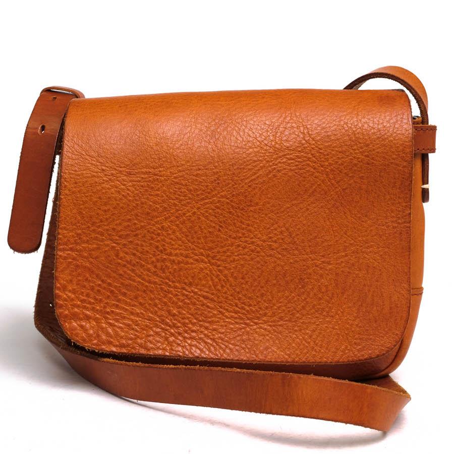 SLOW スロウ ショルダーバッグ 3132004 bono shoulder bag Ssize ボーノ 牛革 栃木レザー フルベジタブルタンニンなめし メールバッグ :d3504:Desir Yahoo!ショッピング店 - 通販 - Yahoo!ショッピング SLOW スロウ ショルダーバッグ 3132004 bono shoulder bag Ssize ボーノ 牛革 栃木レザー フルベジタブルタンニンなめし メールバッグ :d3504:Desir Yahoo!ショッピング店 - 通販 - Yahoo!ショッピング