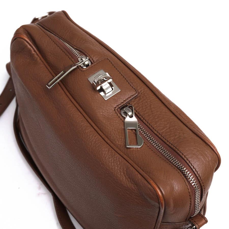 【良品】Max Mara　マックスマーラ　シュリンクレザー　ショルダーバッグ Max Mara（マックスマーラ） ショルダーバッグ 牛革 シボ革 シュリンク