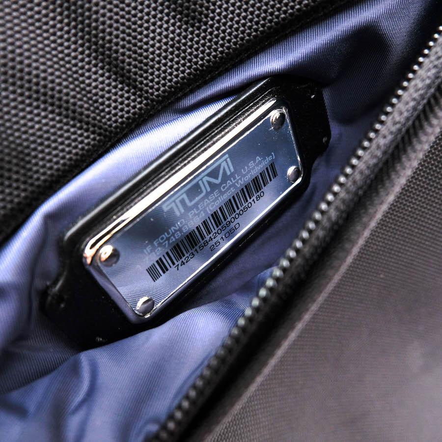 TUMI トゥミ ショルダーバッグ 25105D TUMI トゥミ ショルダーバッグ 25105D ARRIVE McCarren Zip Top