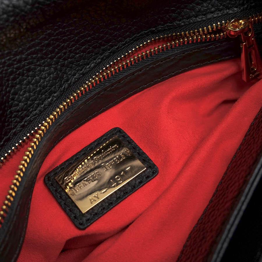 未使用 レザージュエルズ 最高峰 80万↑ マットクロコレザー ボディーバック desir-store_d4758