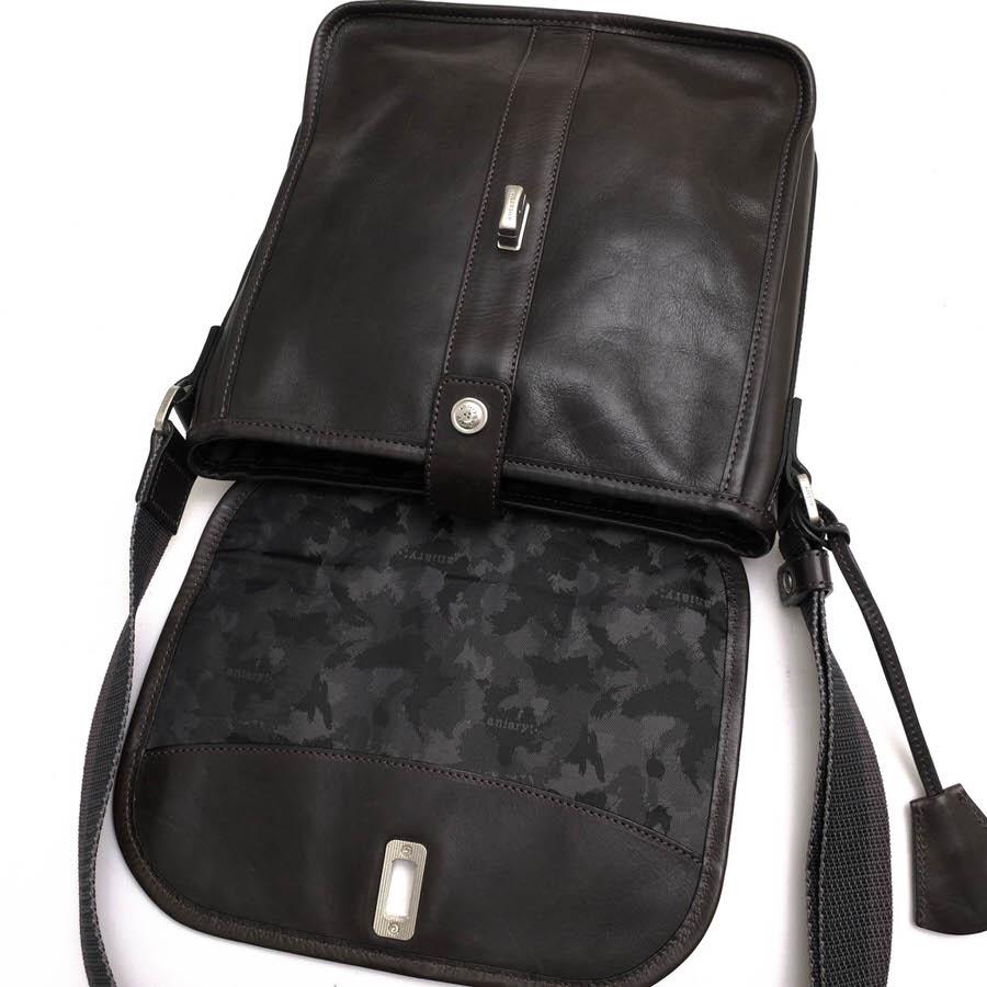 aniary アニアリ　ショルダーバッグ　メッセンジャーバッグ　ブラック　レザー aniary ショルダーバッグ ショルダーバッグ（カラーズフォー