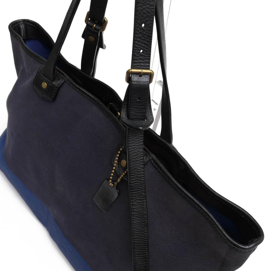 COACH ネイビー レザー ショルダーバッグ