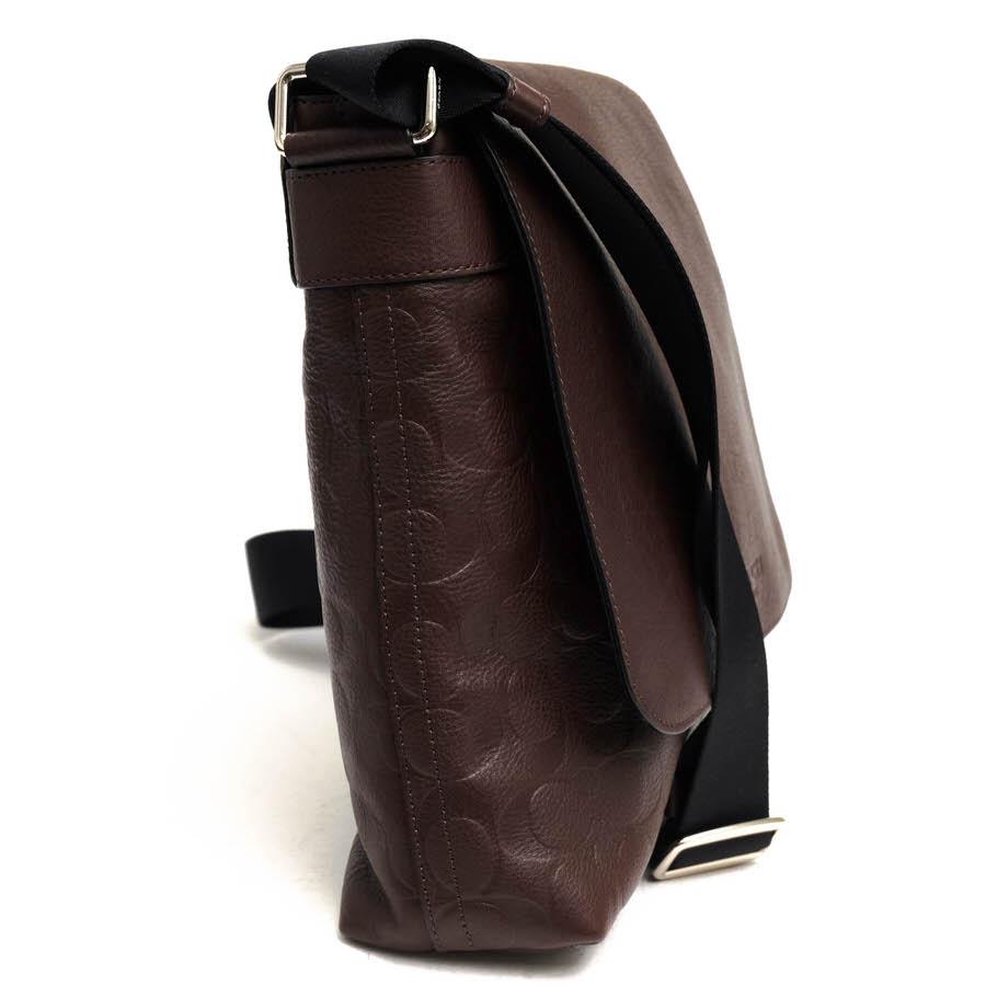 COACH コーチ　チャールズ　メッセンジャーバッグ COACH（コーチ） ショルダーバッグ F72220 CHARLES SMALL MESSENGER IN
