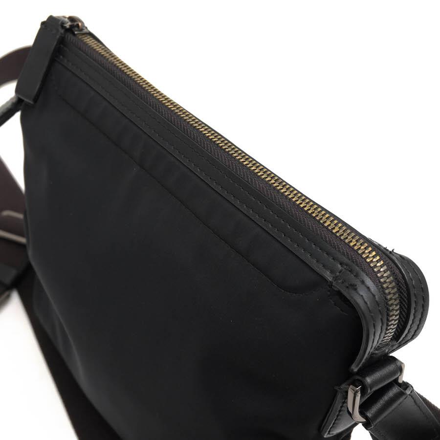 ○トゥミ TUMI 高密度ナイロン 牛革 ショルダーバッグ 66034D HARRISON SHELTON CROSSBODYハリソン シェルトン メッセンジャーバッ 中古 TUMI（トゥミ） ショルダーバッグ 66034D HARRISON SHELTON CROSSBODY