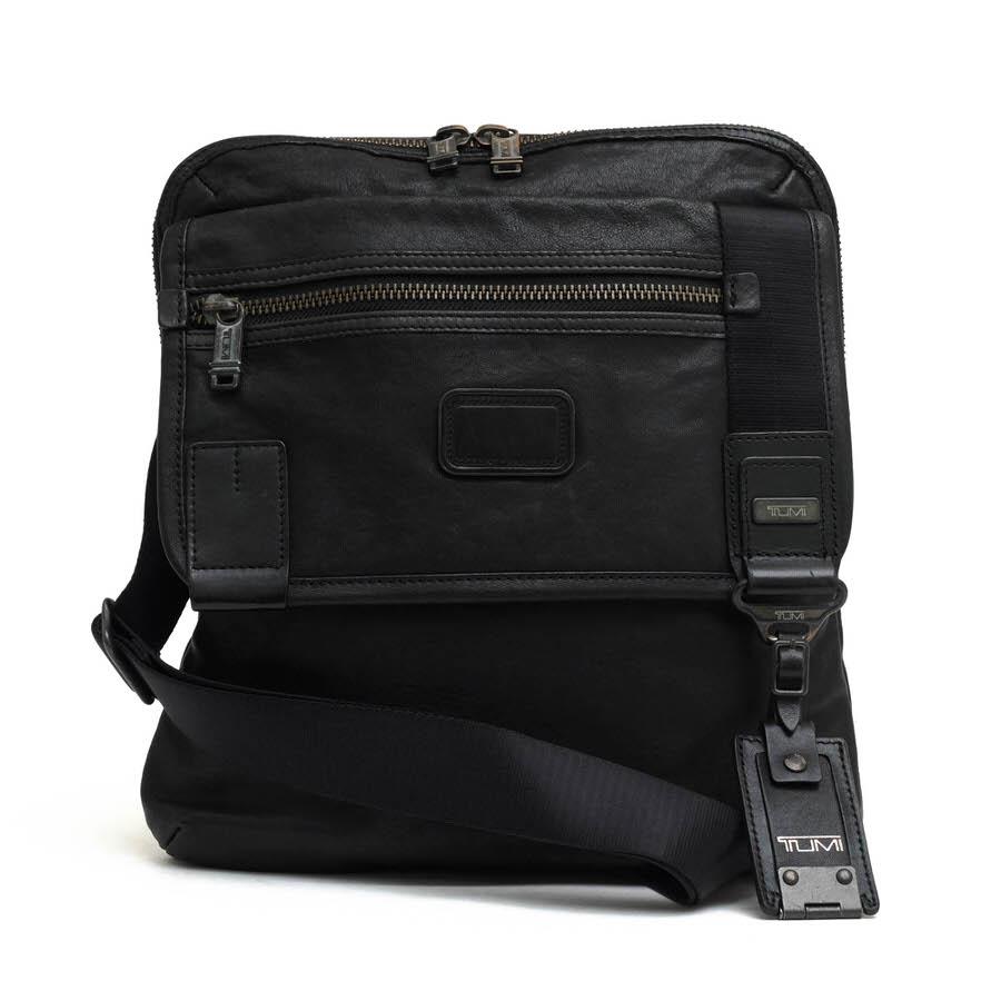 ○トゥミ TUMI フルグレインカウハイドレザー 牛革 ショルダーバッグ 92304DH2 Alpha Bravo Annapolis Zip Flap Bag アナポリス メ 中古 TUMI（トゥミ） ショルダーバッグ 92304DH2 Alpha Bravo Annapolis Zip
