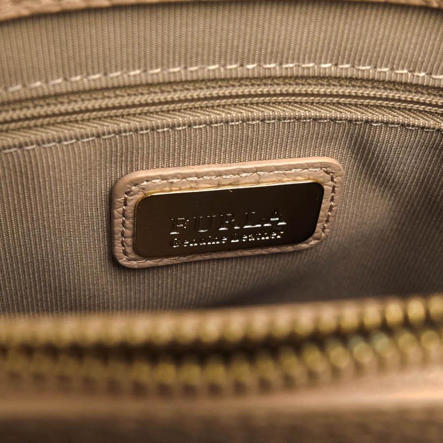 ○フルラ FURLA ペブルドレザー 牛革 ハンドバッグ JOANN S TOTE ジョアン シボ革 シュリンクレザー 定番 レディース 【中古】 中古 FURLA（フルラ） ハンドバッグ JOANN S TOTE ジョアン ペブルドレザー