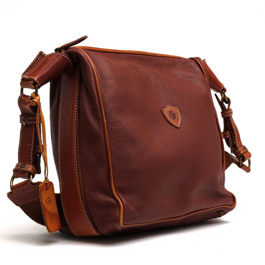 美品　Felisi フェリージ ワンショルダー ハンドバッグ　オールレザー　肩掛 Yahoo!オークション -「(felisi フェリージ) ワンショルダー