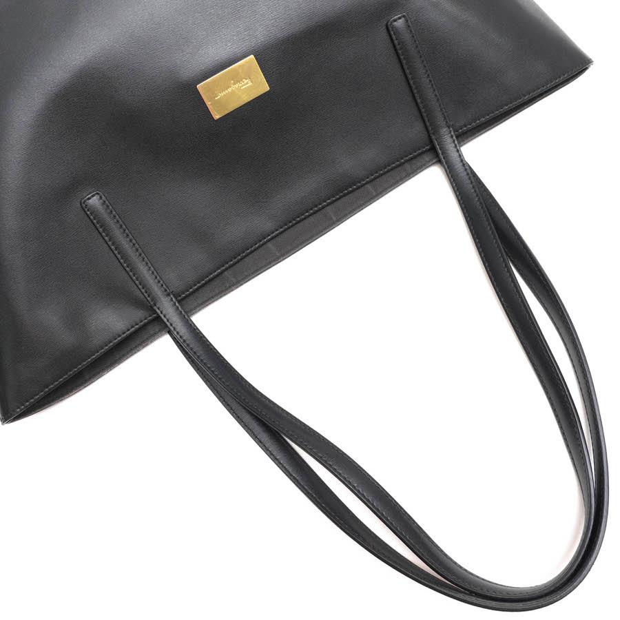 ○フェラガモ Salvatore Ferragamo 牛革 カーフ トートバッグ AB-21 0005  レディース 【中古】 中古 FERRAGAMO（フェラガモ） Salvatore Ferragamo トートバッグ AB-21