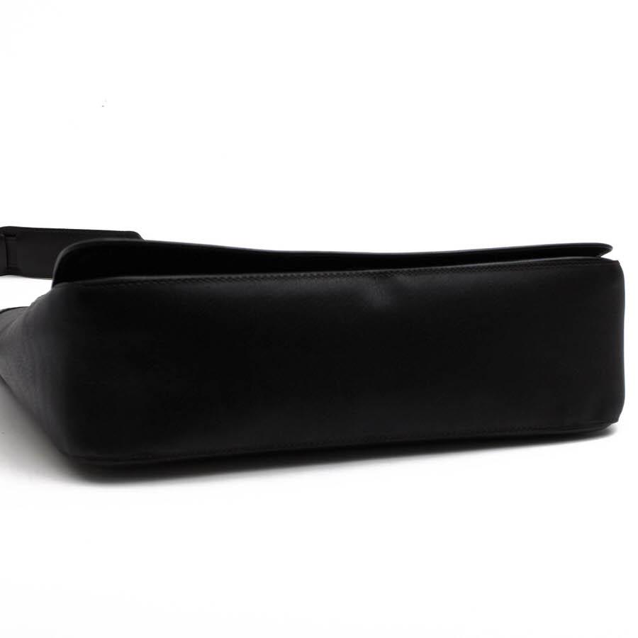 dunhill（ダンヒル） ショルダーバッグ SIDECAR サイドカー 牛革