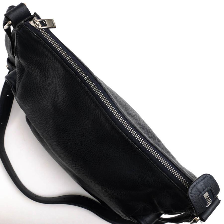 HIROFU（ヒロフ） ショルダーバッグ 牛革 サイドポケット付き Hロゴ