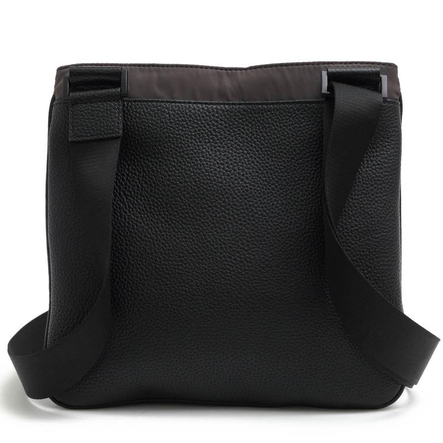 EMPORIO ARMANI ショルダーバッグ レザー シボ革 ブラック ARMANI（アルマーニ） EMPORIO ARMANI ショルダーバッグ