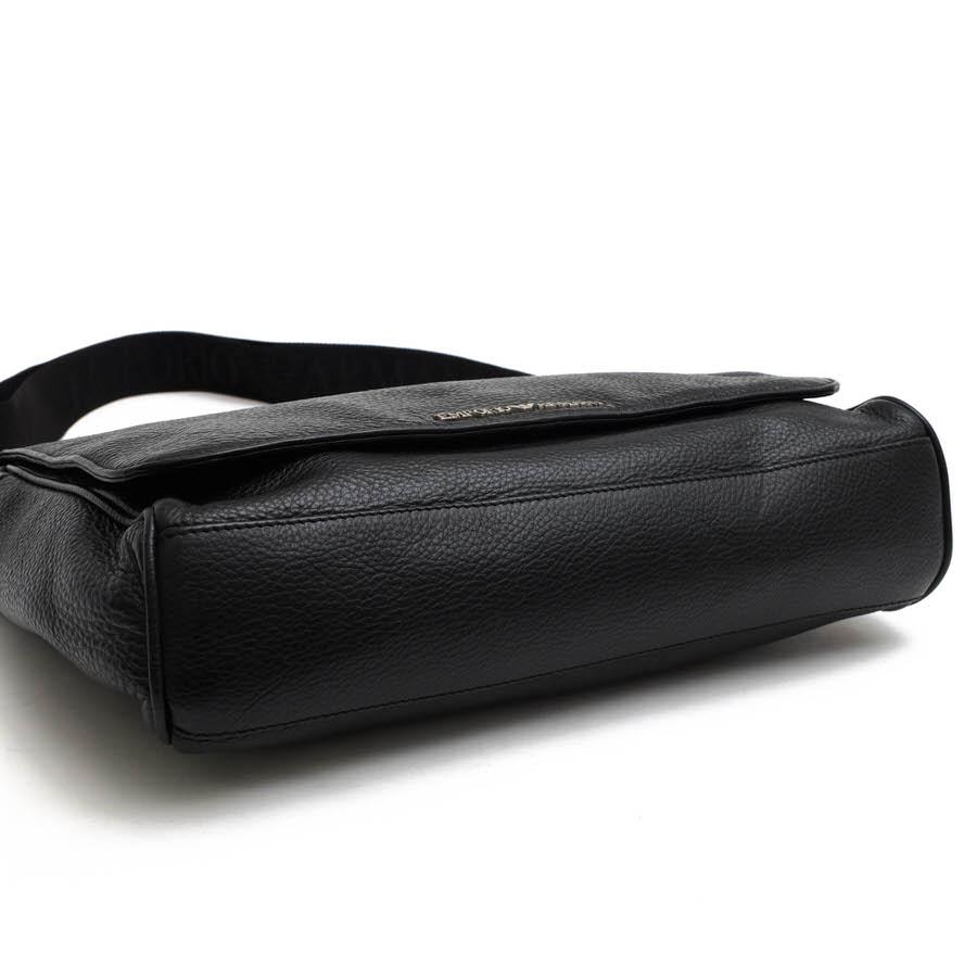 ○アルマーニ EMPORIO ARMANI 牛革 ショルダーバッグ YEM822 YH234 ST.DOLLARO A4サイズ収納可 メッセンジャーバッグ シボ革 シュ  中古 ARMANI（アルマーニ） EMPORIO ARMANI ショルダーバッグ YEM822 YH234