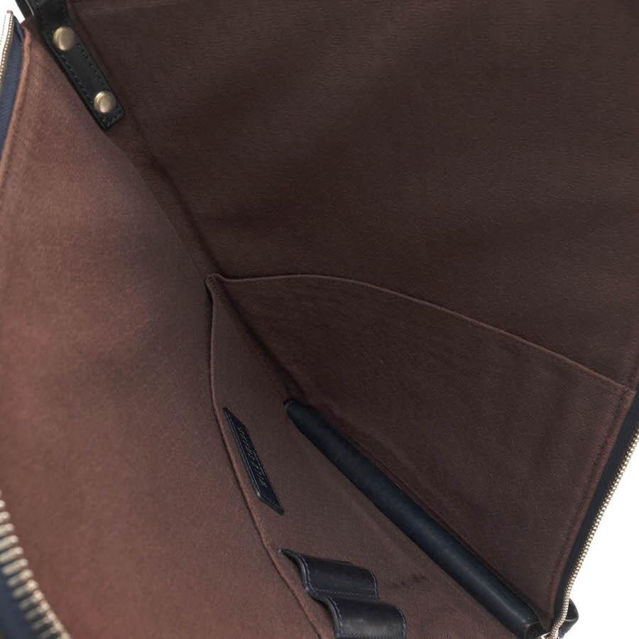 WILDSWANS（ワイルドスワンズ） セカンドバッグ/クラッチバッグ