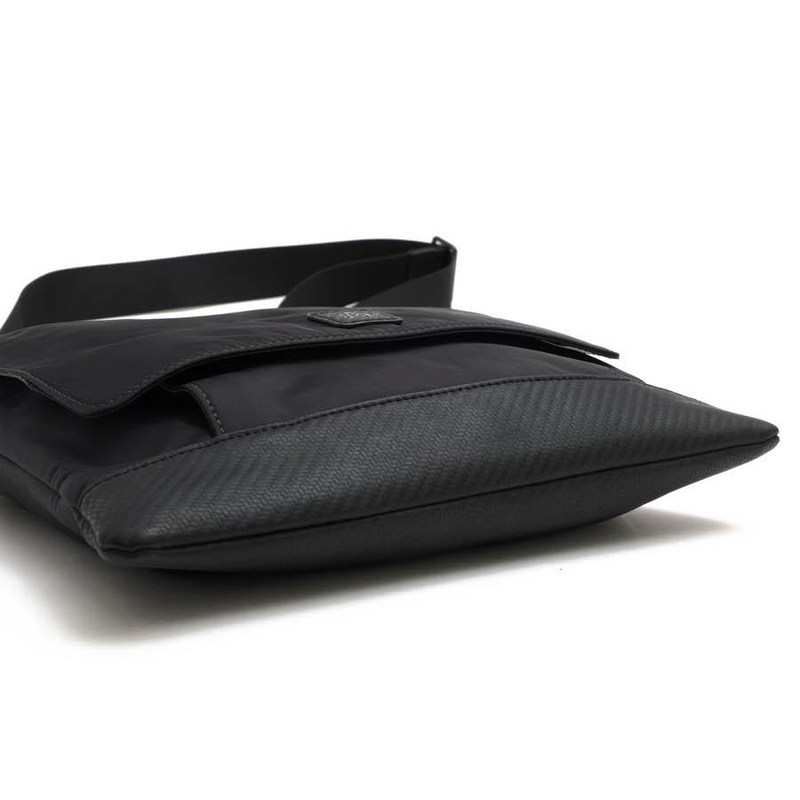 dunhill（ダンヒル） ショルダーバッグ L3N164A CHASSIS SUPER LIGHT