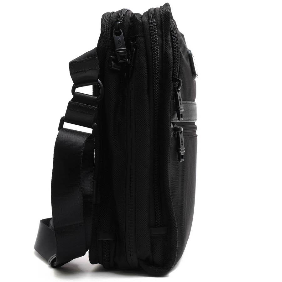 トゥミ ショルダーバッグ美品  - 22116D2 TUMI（トゥミ） ショルダーバッグ 22116D2 ALPHA2 FXT ORGANIZER