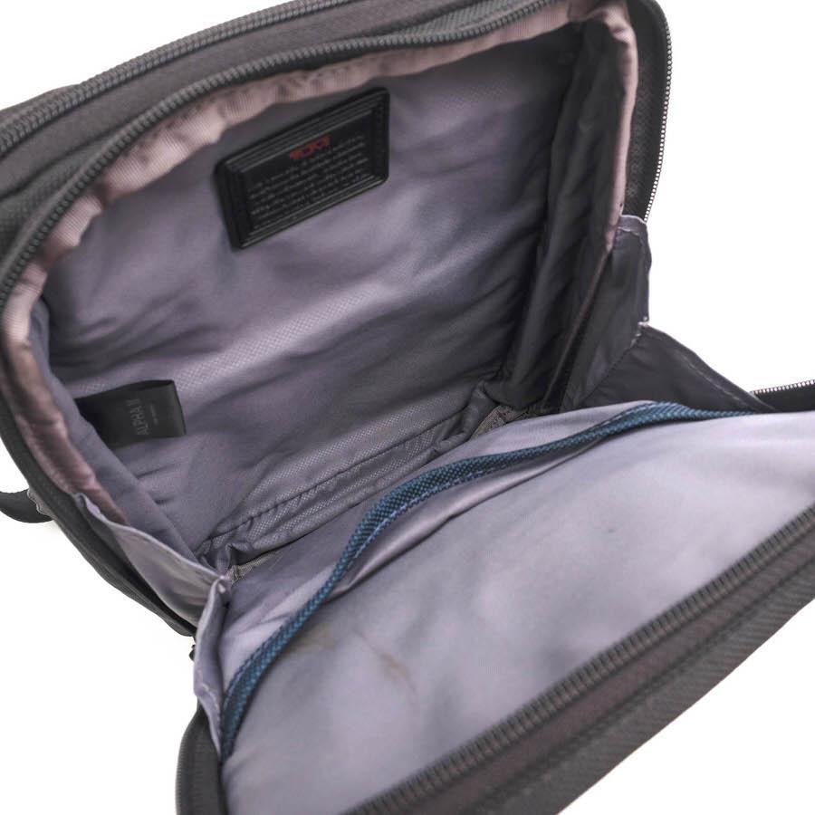 トゥミ ショルダーバッグ美品  - 22116D2 TUMI（トゥミ） ショルダーバッグ 22116D2 ALPHA2 FXT ORGANIZER