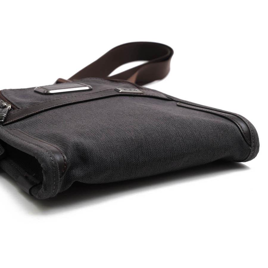 ○トゥミ TUMI 一部牛革 ショルダーバッグ 2203110AT3 POCKET BAG SMALL ANTHRACITE ポケットバッグ スモール アンスラサイト メン 中古 TUMI（トゥミ） ショルダーバッグ 2203110AT3 POCKET BAG SMALL