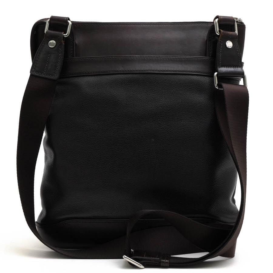 ○トゥミ TUMI 牛革 ショルダーバッグ 94105B Townhouse Saint James Zip Pouch タウンハウス セントジェームス クロスボディ シボ 中古 TUMI（トゥミ） ショルダーバッグ 94105B Townhouse Saint James Zip
