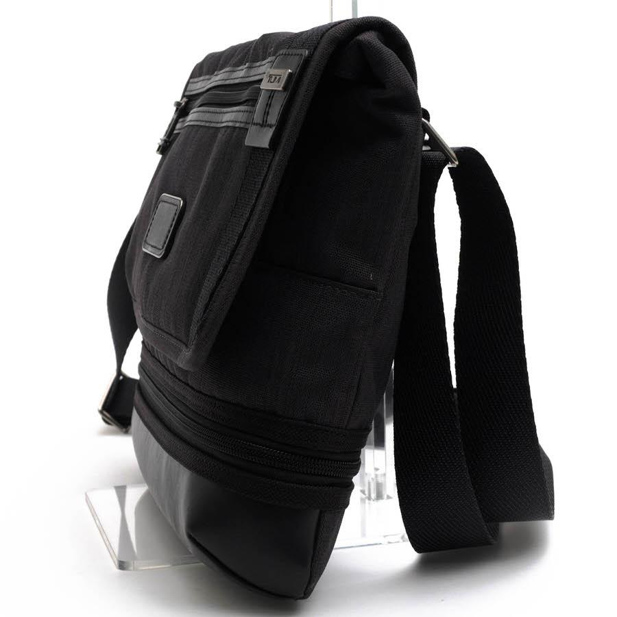 ○トゥミ TUMI  ショルダーバッグ 2223371CHRO Beale Crossbody ビールクロスボディ フラップ式 定番 メンズ 【中古】 中古 TUMI（トゥミ） ショルダーバッグ 2223371CHRO Beale Crossbody ビール