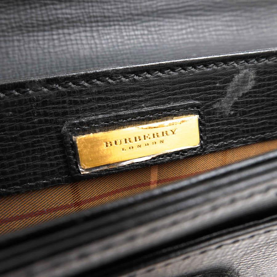 BURBERRY（バーバリー） セカンドバッグ/クラッチバッグ グレイン型