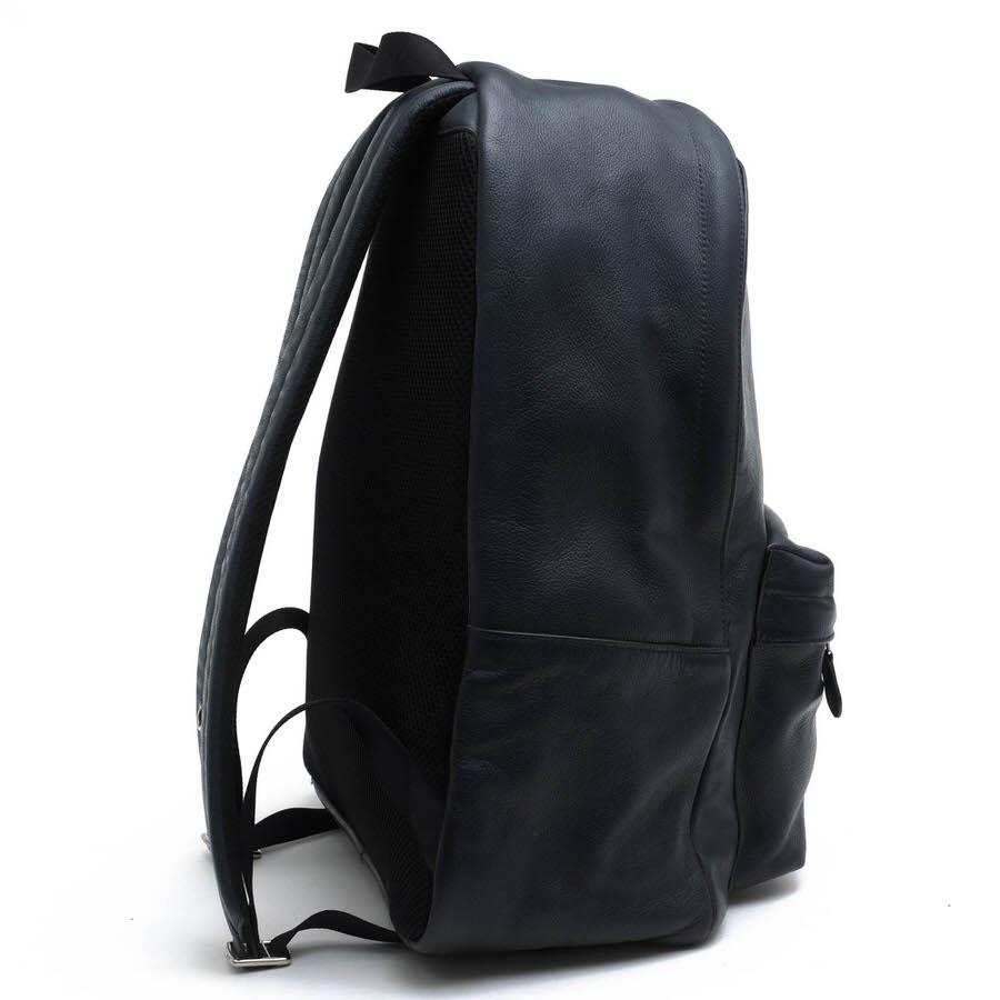 ○コーチ COACH スムースカーフ 牛革 リュック F72237 Charles Backpack In Varsity Leather B4サイズ収納可能 デイパック シボ革  中古 COACH（コーチ） リュック F72237 Charles Backpack In Varsity