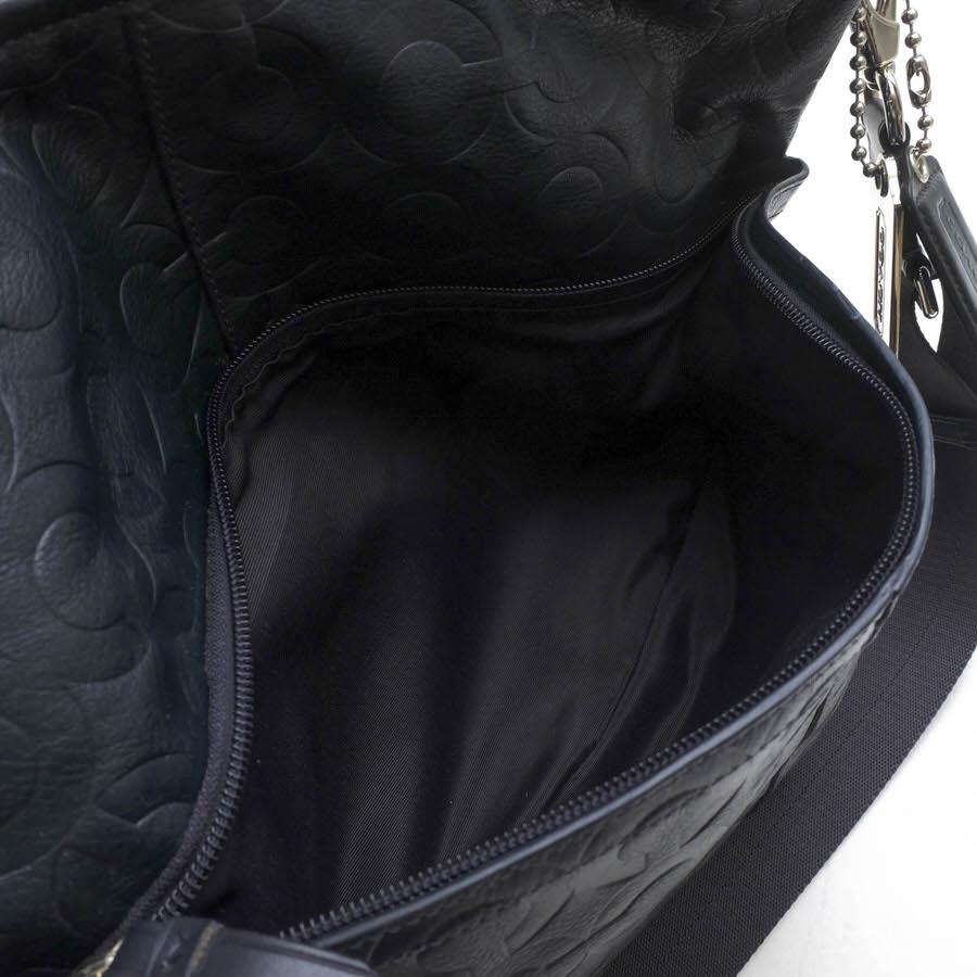 ○コーチ COACH エンボスオプアート柄 トートバッグ 70249 オプアート レザー イースト ウエスト クロスボディ サッチェル  2WAY   中古 COACH（コーチ） トートバッグ 70249 オプアート レザー イースト