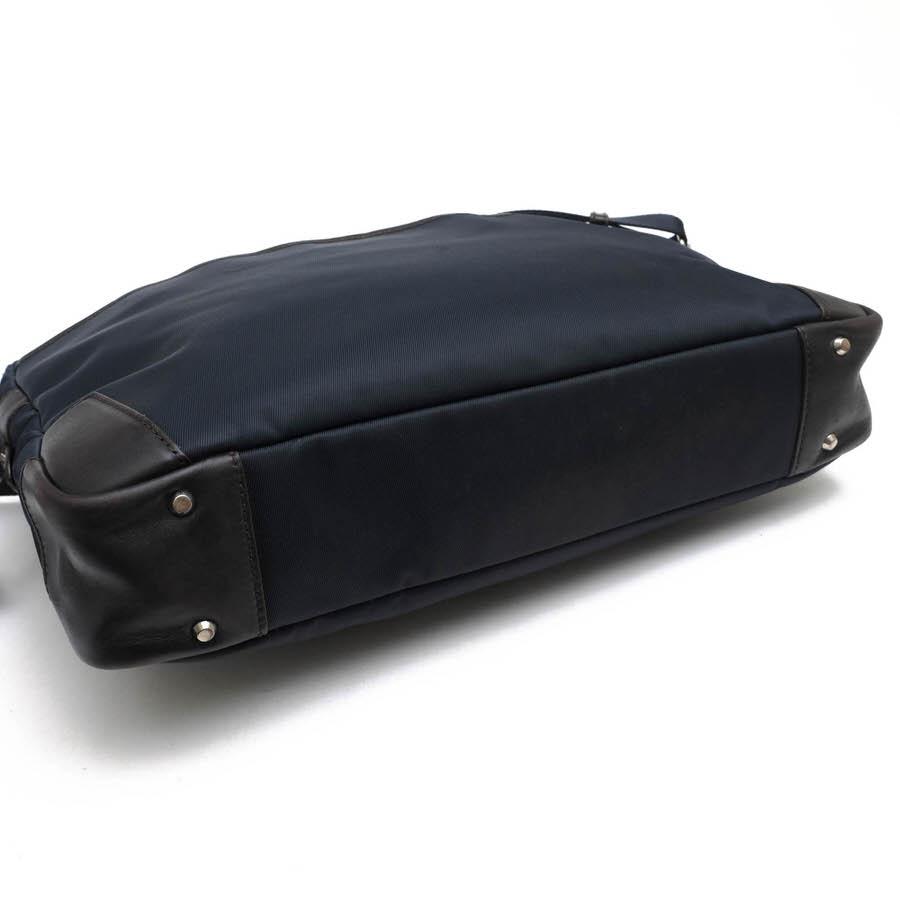 ○ブラックレーベル・クレストブリッジ BLACK LABEL CRESTBRIDGE 牛革 ビジネスバッグ 51114-105-28 トーナルクレストブリッジチェ 中古 BLACK LABEL CRESTBRIDGE ブラックレーベル・クレストブリッジ