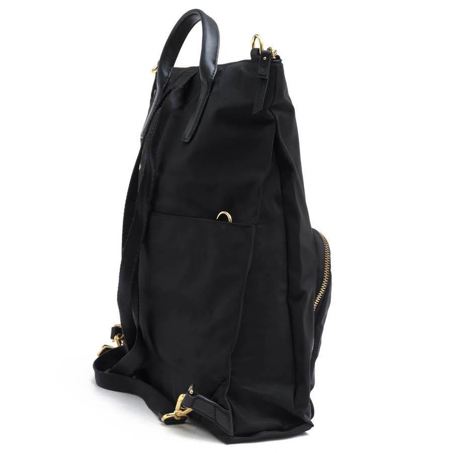 ○トゥミ TUMI ライトウェイト リュック 0484946D VOYAGEUR Jackie Convertible Crossbody ジャッキー コンバーチブル クロスボデ  中古 TUMI（トゥミ） リュック 0484946D VOYAGEUR Jackie Convertible
