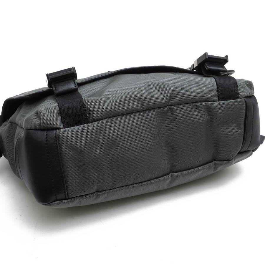 コーチ　メッセンジャーバッグ　ショルダーバッグ　ボイジャー　フラップ　ナイロン COACH（コーチ） ショルダーバッグ F70575 Voyager Flap Crossbody